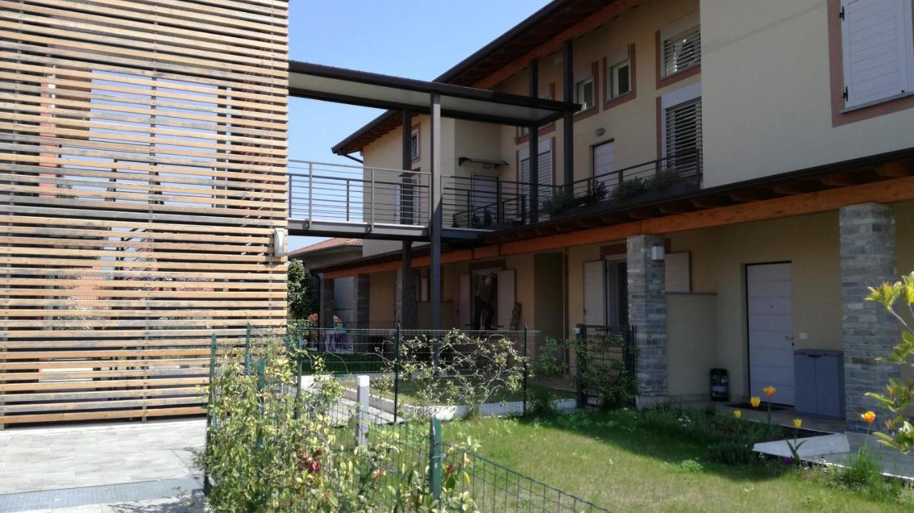 Charme Lake Loft Ispra Kültér fotó