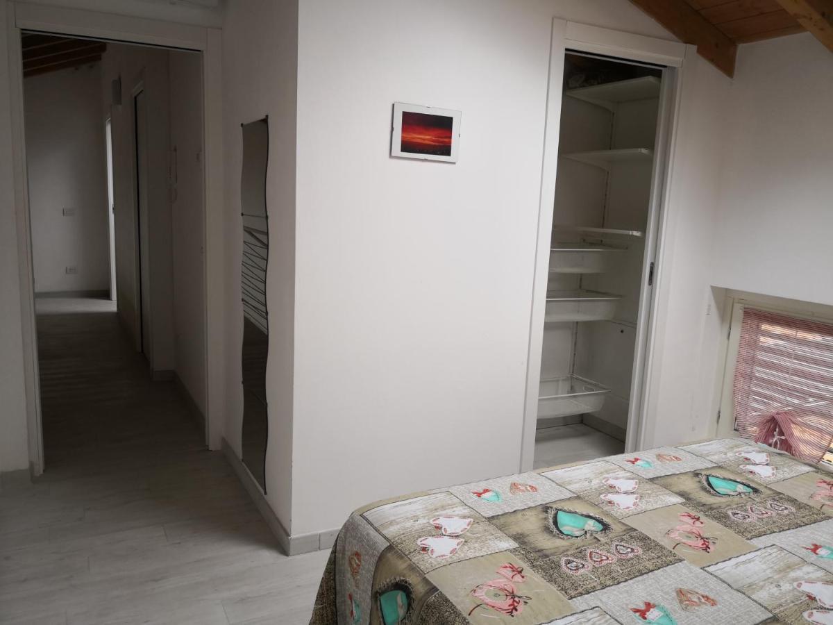 Charme Lake Loft Ispra Kültér fotó
