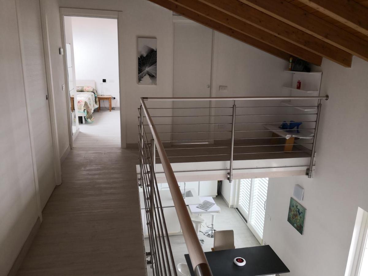 Charme Lake Loft Ispra Kültér fotó