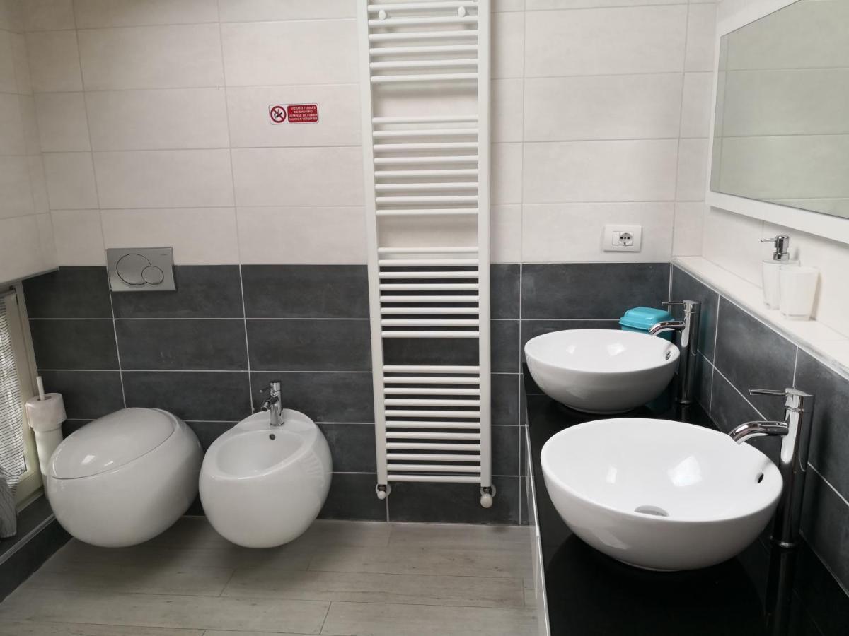 Charme Lake Loft Ispra Kültér fotó