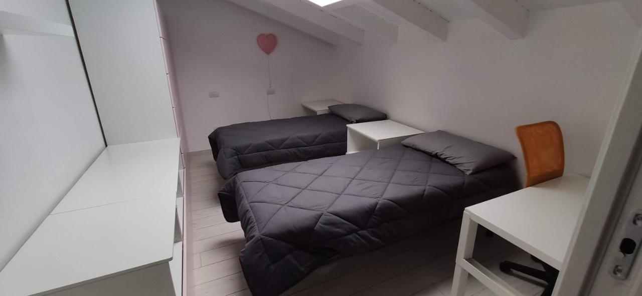 Charme Lake Loft Ispra Kültér fotó