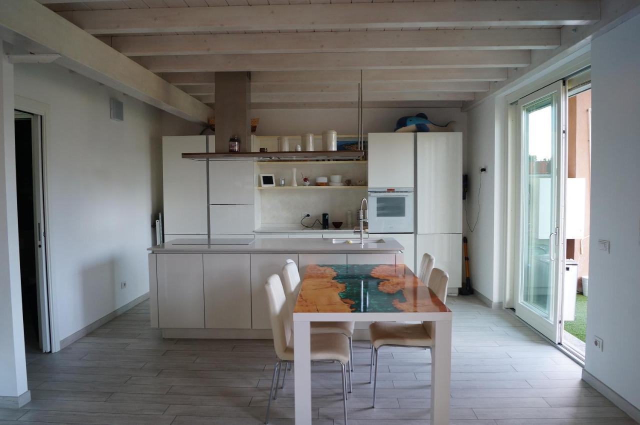 Charme Lake Loft Ispra Kültér fotó